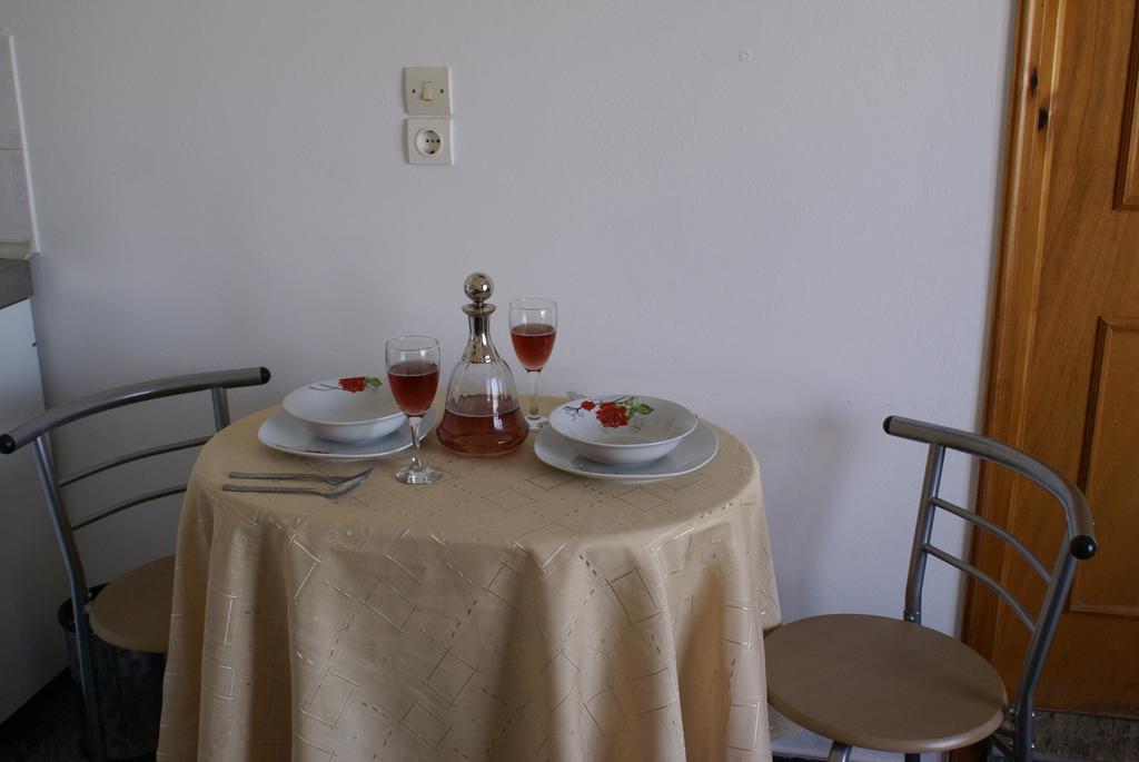 Nancy Rooms スカラ・カロニス エクステリア 写真